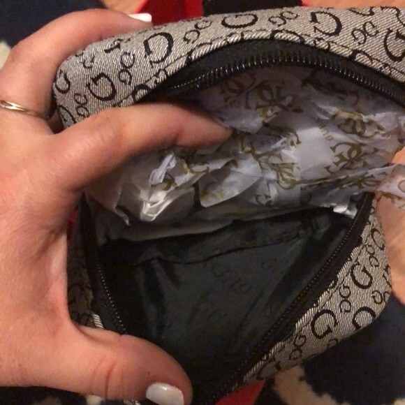 Guess crossbody belt bag - Picture 6 of 7